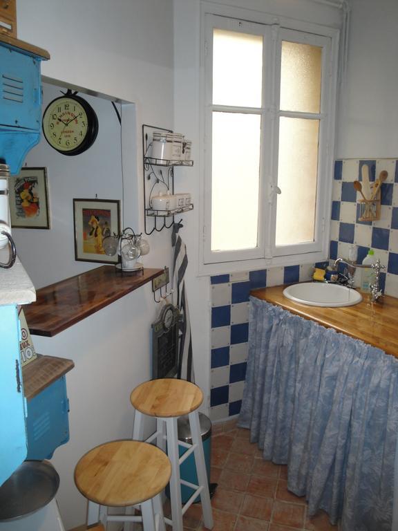 Almeria Garden Apartment باريس الغرفة الصورة