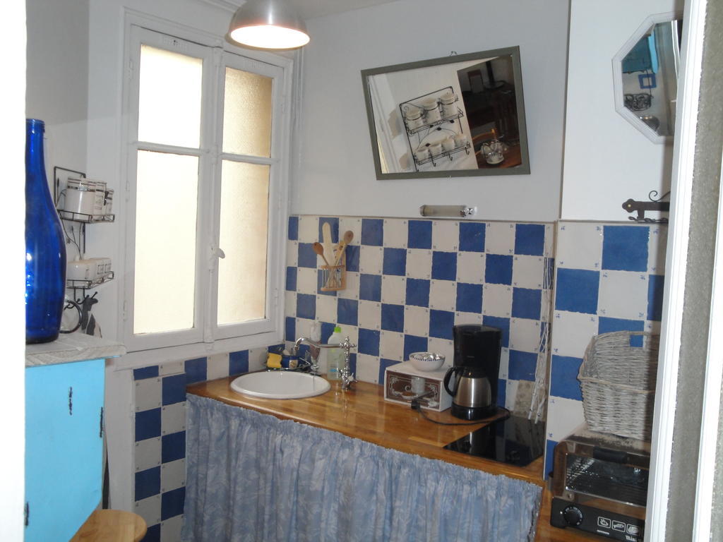 Almeria Garden Apartment باريس الغرفة الصورة